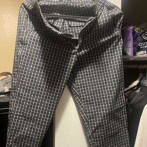 Med women’s ultra high rise Hollister pants